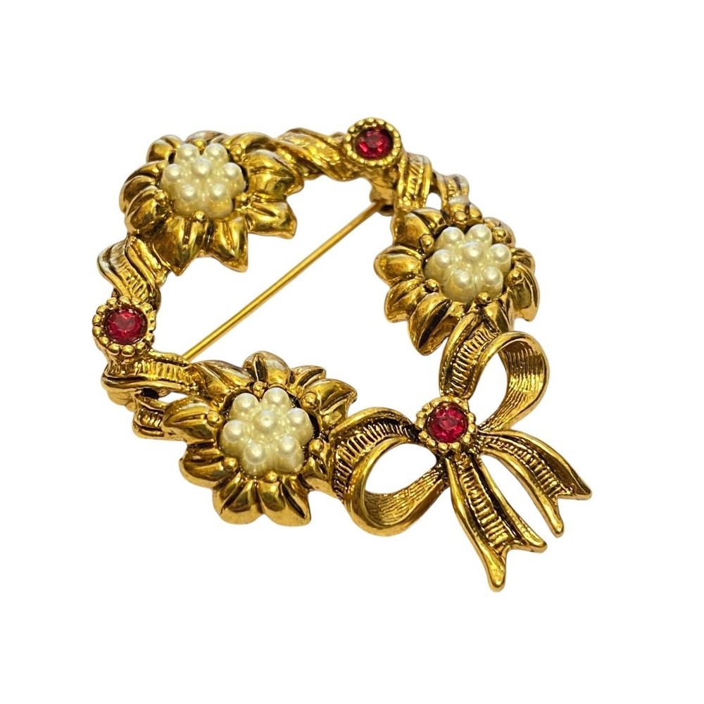 Vintage Avon Festive Wreath‎ Pin Brooch Flowers Bow Rhinestones Faux Pearls Lux